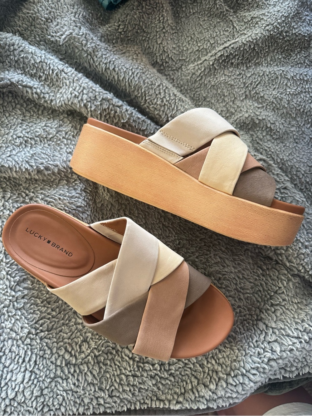 Lucky Brand Women's Cream, Tan and Brown Platform Slide Sandals